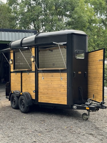Horse box mobile - horse,