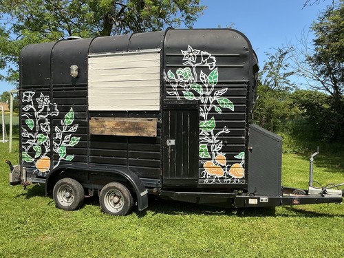 Mobile horsebox food trailer - food,